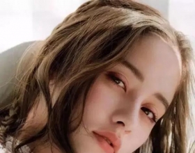 美到窒息的98年的混血麻豆琉花凭这张脸火遍了日本！