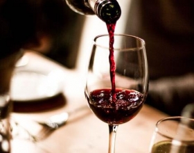 研究指出，葡萄酒能让你更聪明
