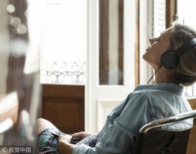 “我恨了前夫14年”：人最大的荒唐，就是揪着烂事不放
