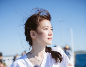 以为袁咏仪是黄肉底 没想到她是五个妻子里最白的