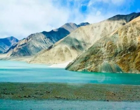 上榜《国家地理》最美湖泊 这儿最适合夏天旅拍