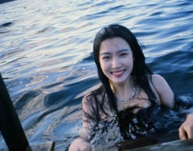 度假应该怎么穿？快来从卢昱晓的穿搭攻略里找找灵感吧！