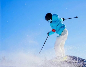 FILA KIDS青少年滑雪公开赛暨2025-2026赛季雪如意滑雪系列赛圆满举办，冰雪新星闪耀未来